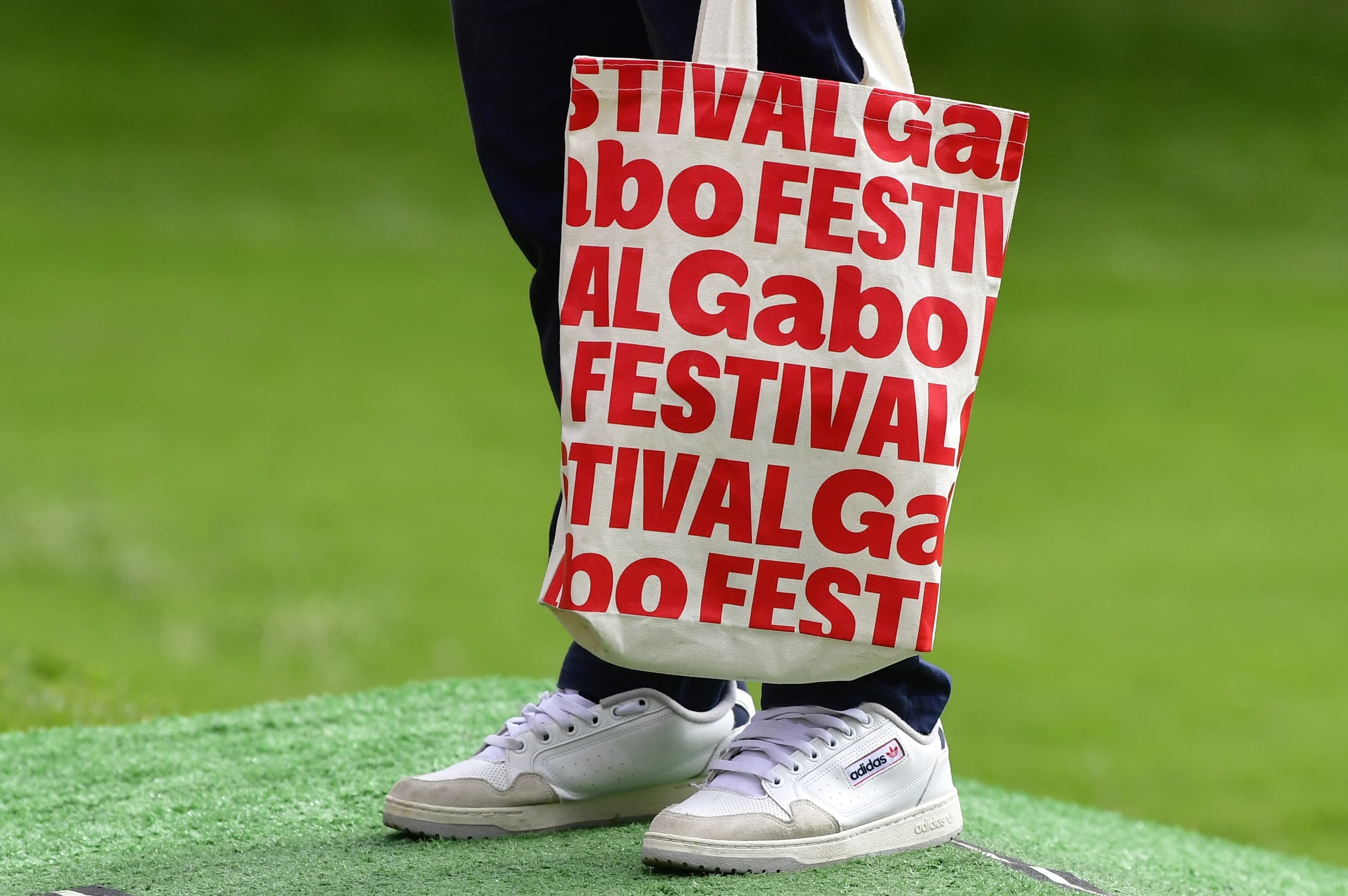 Con el lema "Vernos de cerca", el Festival Gabo reúne a periodistas, lectores y pensadores en un escenario que invita a al intercambio de ideas para imaginar futuros posibles.