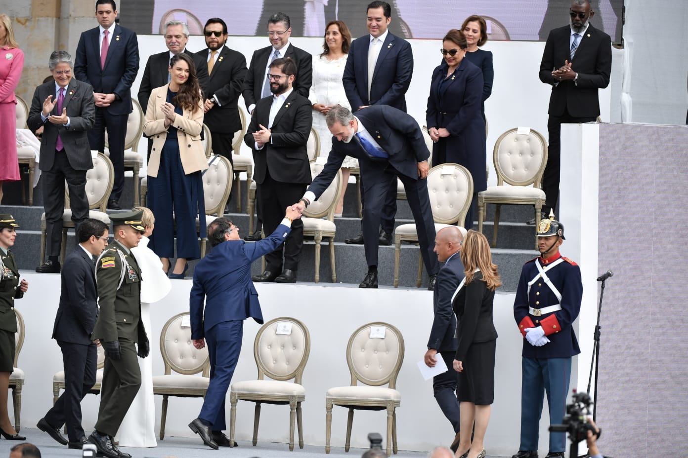 Entre los asistentes estuvieron los presidentes de Chile, Argentina, Ecuador, Bolivia, y el rey de España, entre otros.