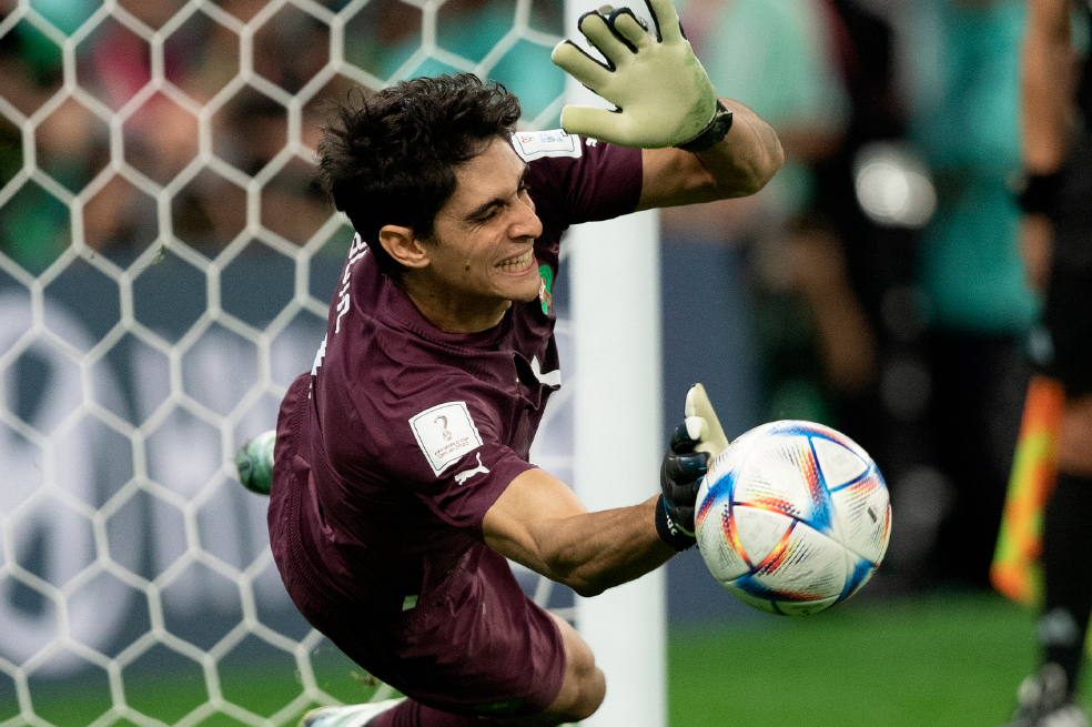 Él es Bono, el arquero de Marruecos que eliminó a España del Mundial de Qatar