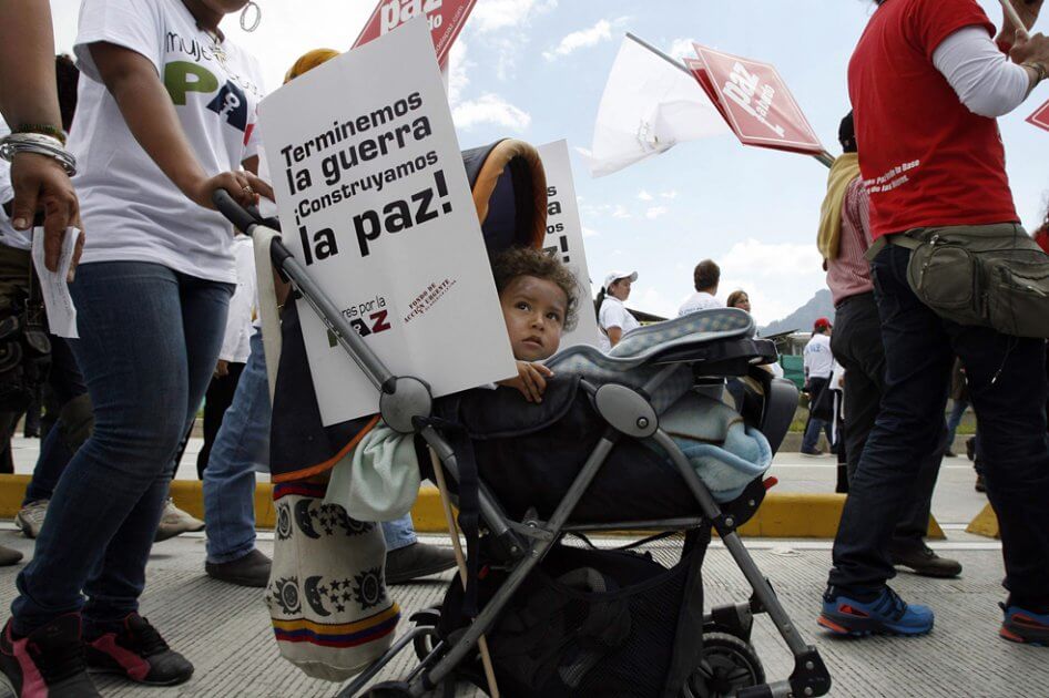 Jóvenes de 50 países comparten experiencias de construcción de paz en Bogotá