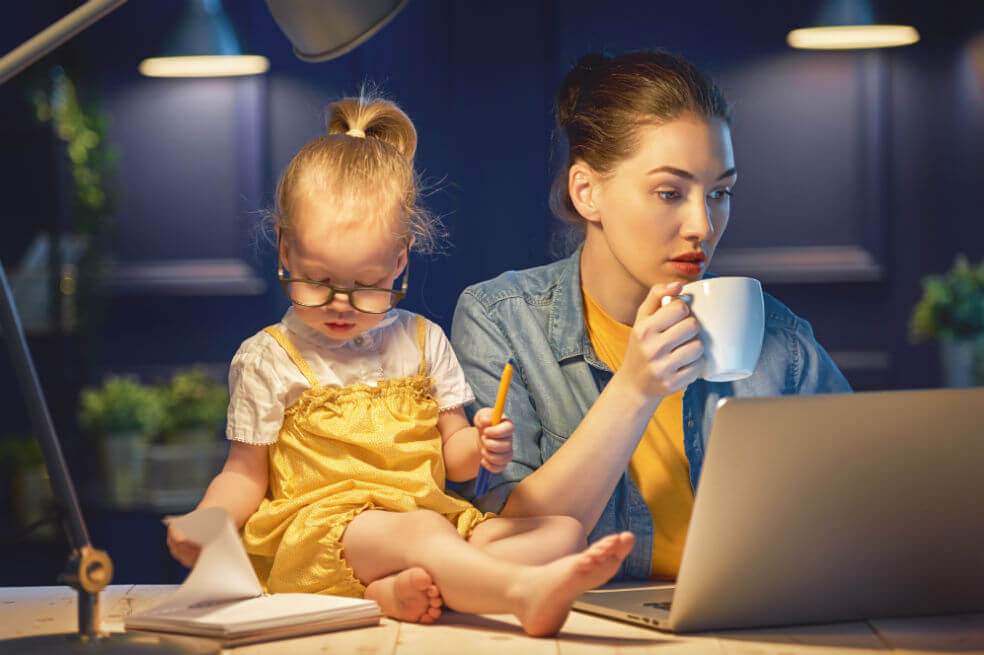 Las mamás tienen menos probabilidades de ser contratadas que los papás