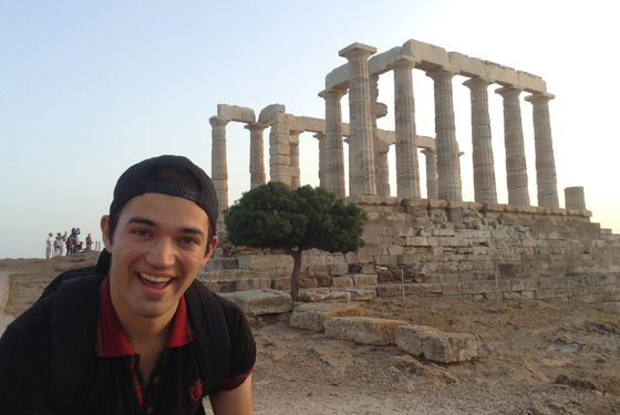 Andrés, el joven que encontró en una beca el escalón para su sueño de ser ministro