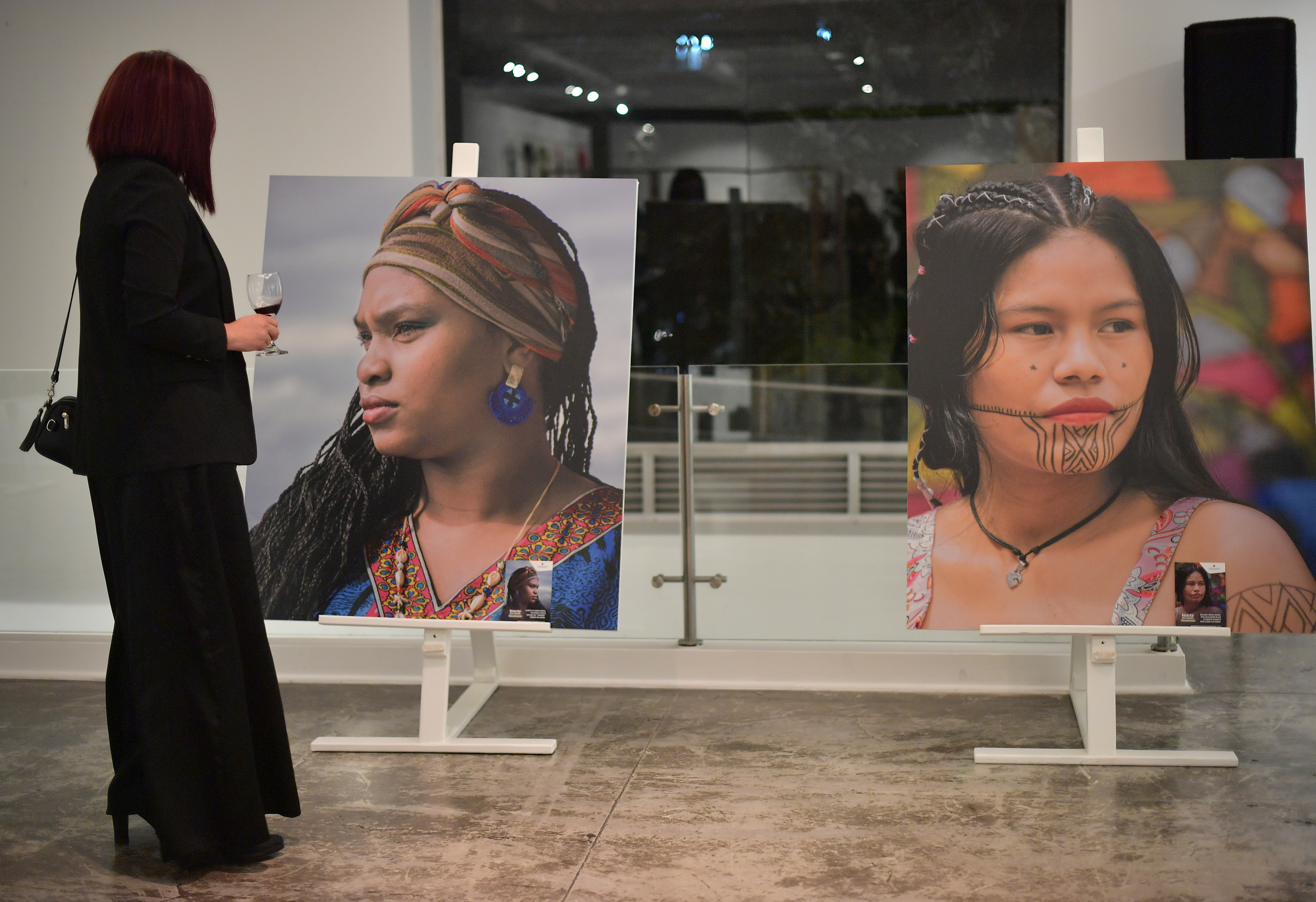 En fotos: Mujeres Resilientes, la exposición que busca contar y prevenir la violencia