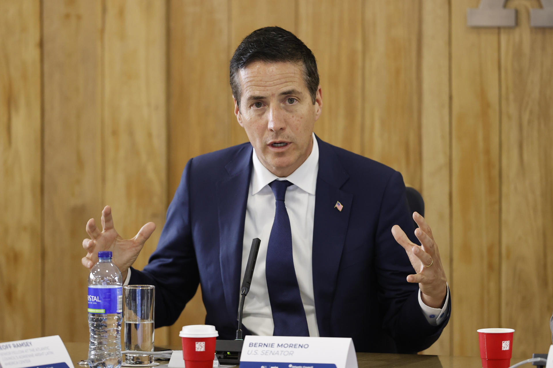 Bernie Moreno pide votar por la “seguridad” y la “prosperidad” antes de la segunda vuelta