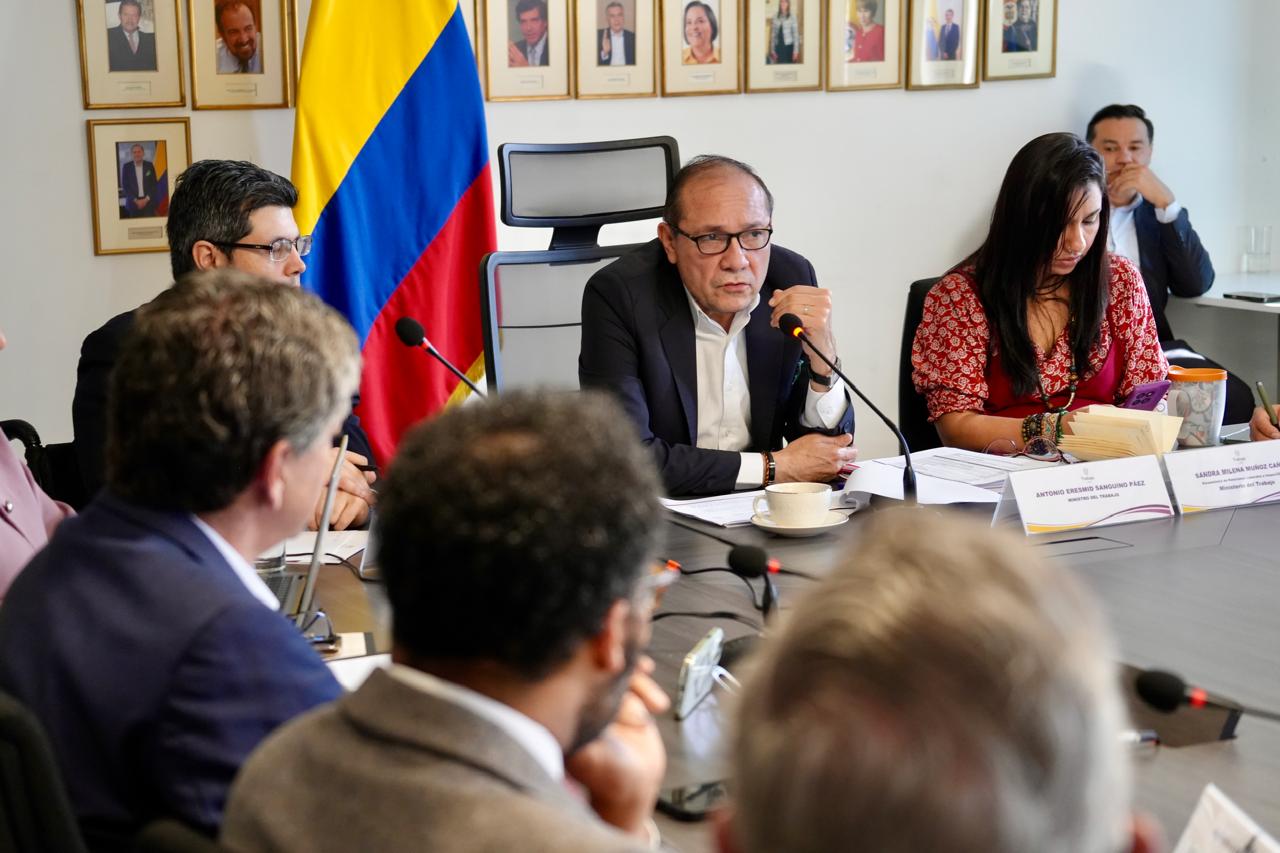Salario mínimo 2026: arranca formalmente la concertación entre empresarios y trabajadores