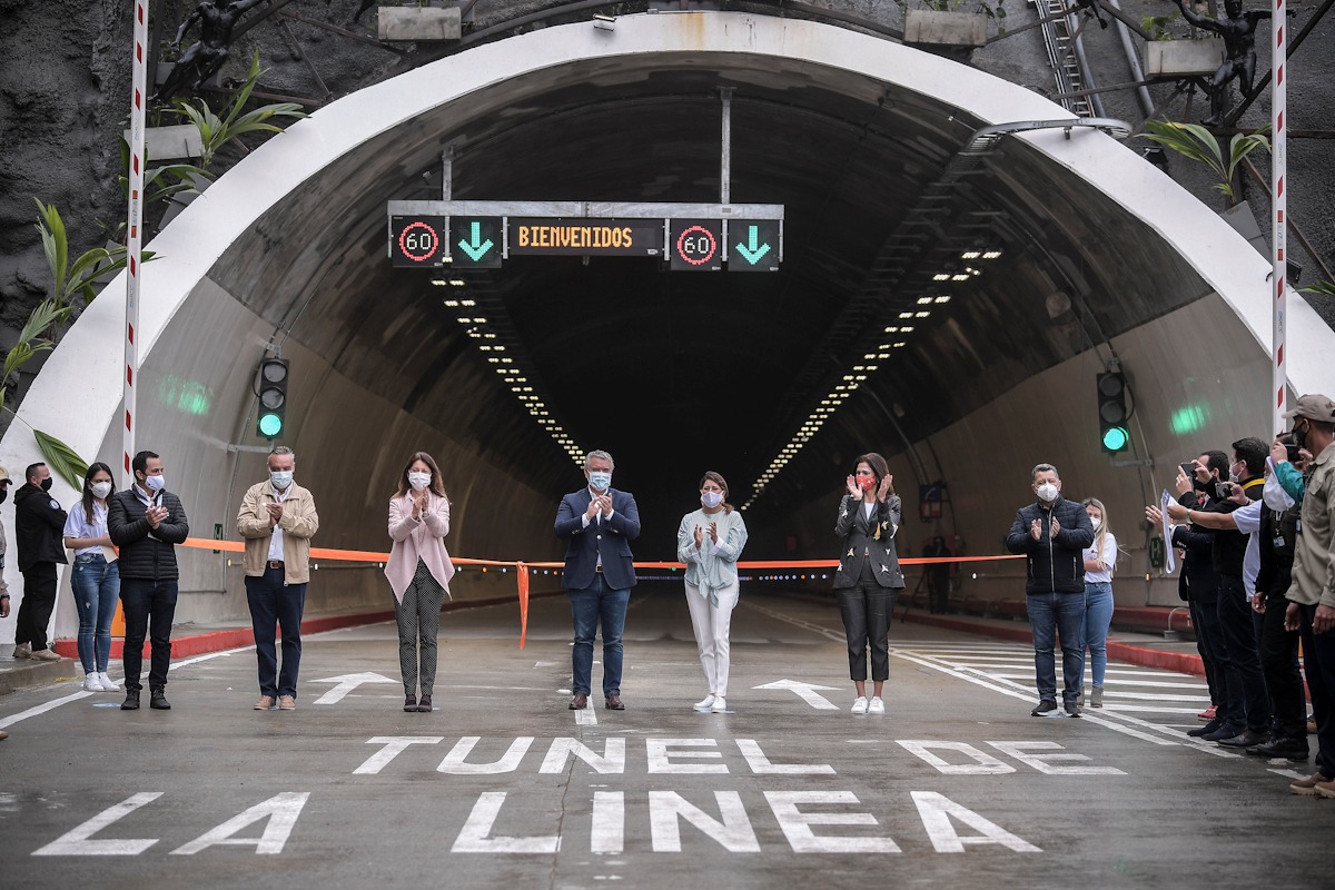 Entrada al túnel de La Línea.