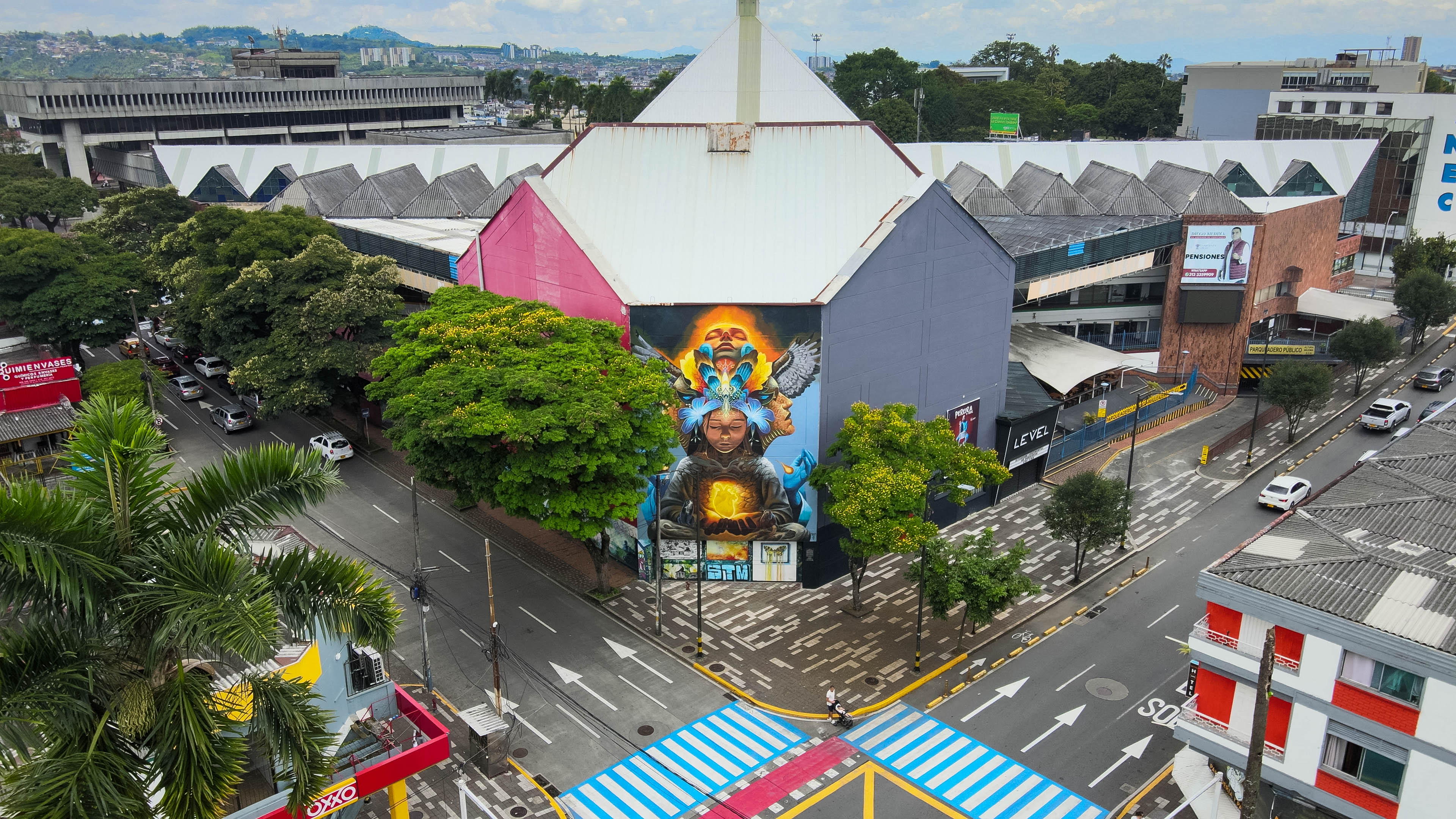 El mural está ubicado en el Teatro Municipal Santiago Londoño de Pereira.