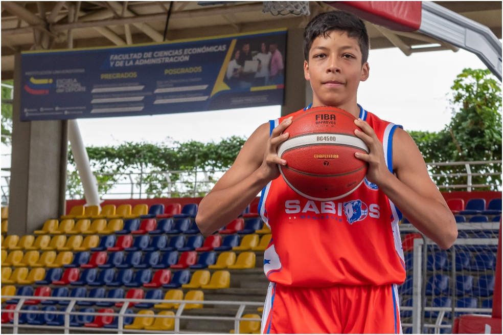 Juan José Sánchez Rodríguez, el jugador más joven de la Liga de Baloncesto Profesional de Colombia.
