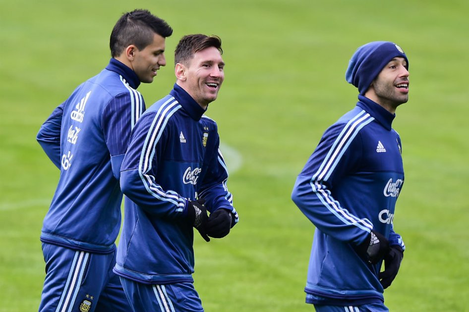 No es fácil tener la humildad que tiene Messi cuando es el mejor: Mascherano