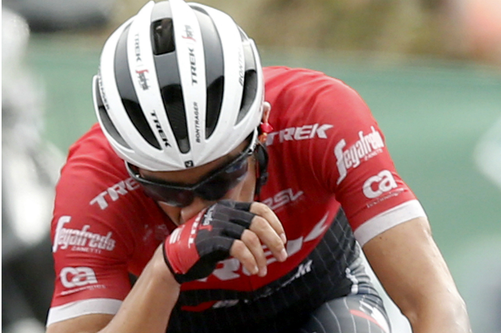 Alberto Contador entre lágrimas: «No puede haber una despedida mejor»