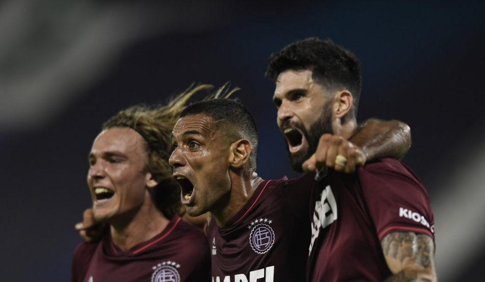 Con Alexis Pérez, Lanús le ganó a Vélez en las semifinales de la Sudamericana