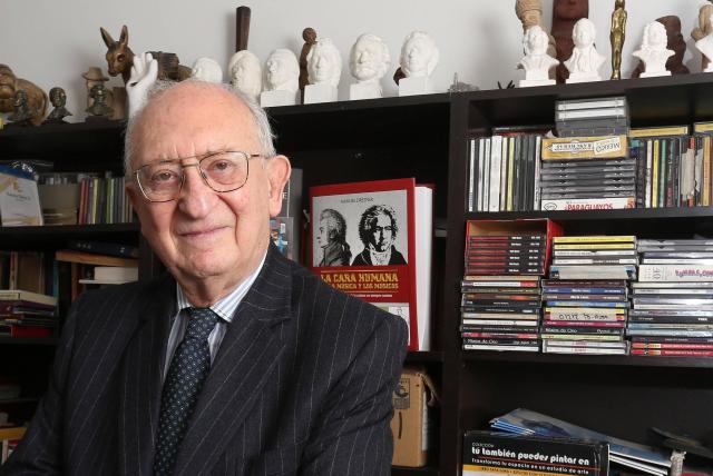 Presentación de “El día a día en la Literatura” por Manuel Drezner desde la Filbo