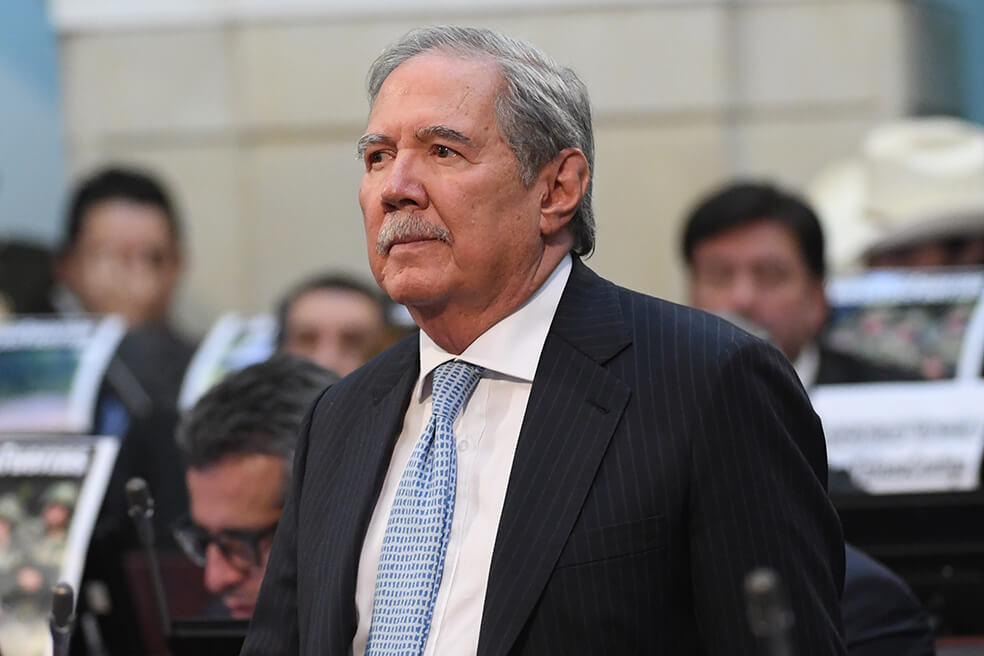 Gobierno comenzará legislatura con debate de control por presunta corrupción en el Ejército