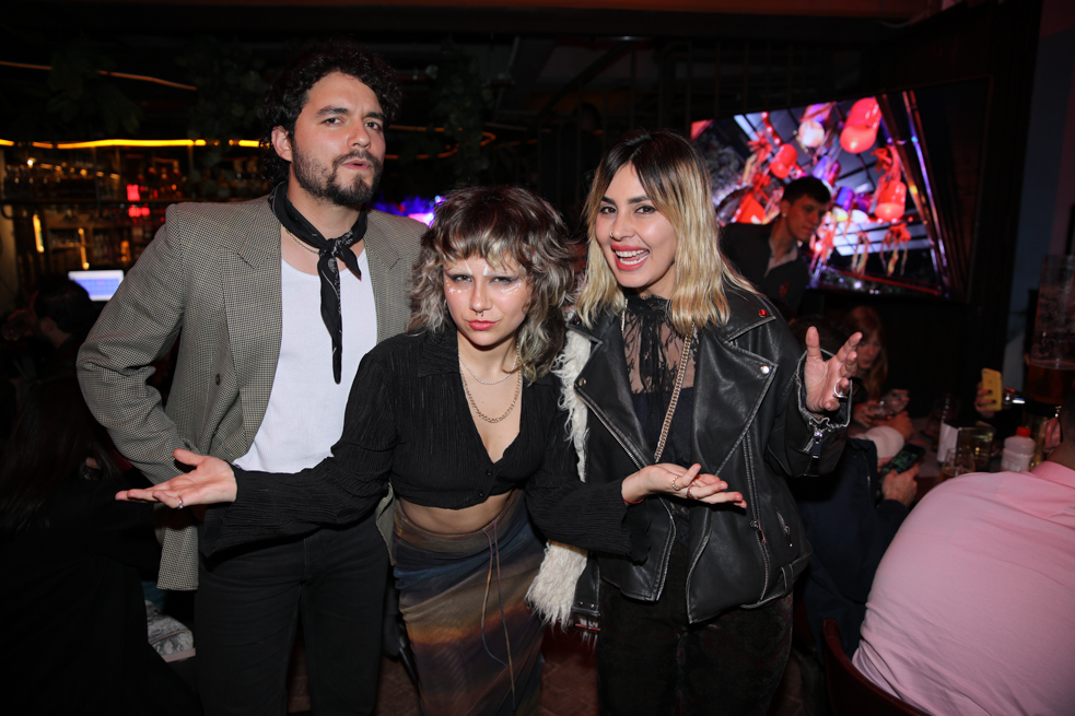 Diego Correa, Keyve y Nina Blue