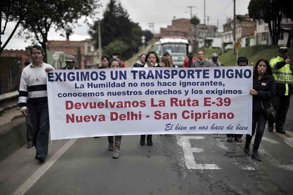 Protesta de los ciudadanos en la localidad de San Cristóbal. /Foto: Óscar Pérez - El Espectador
