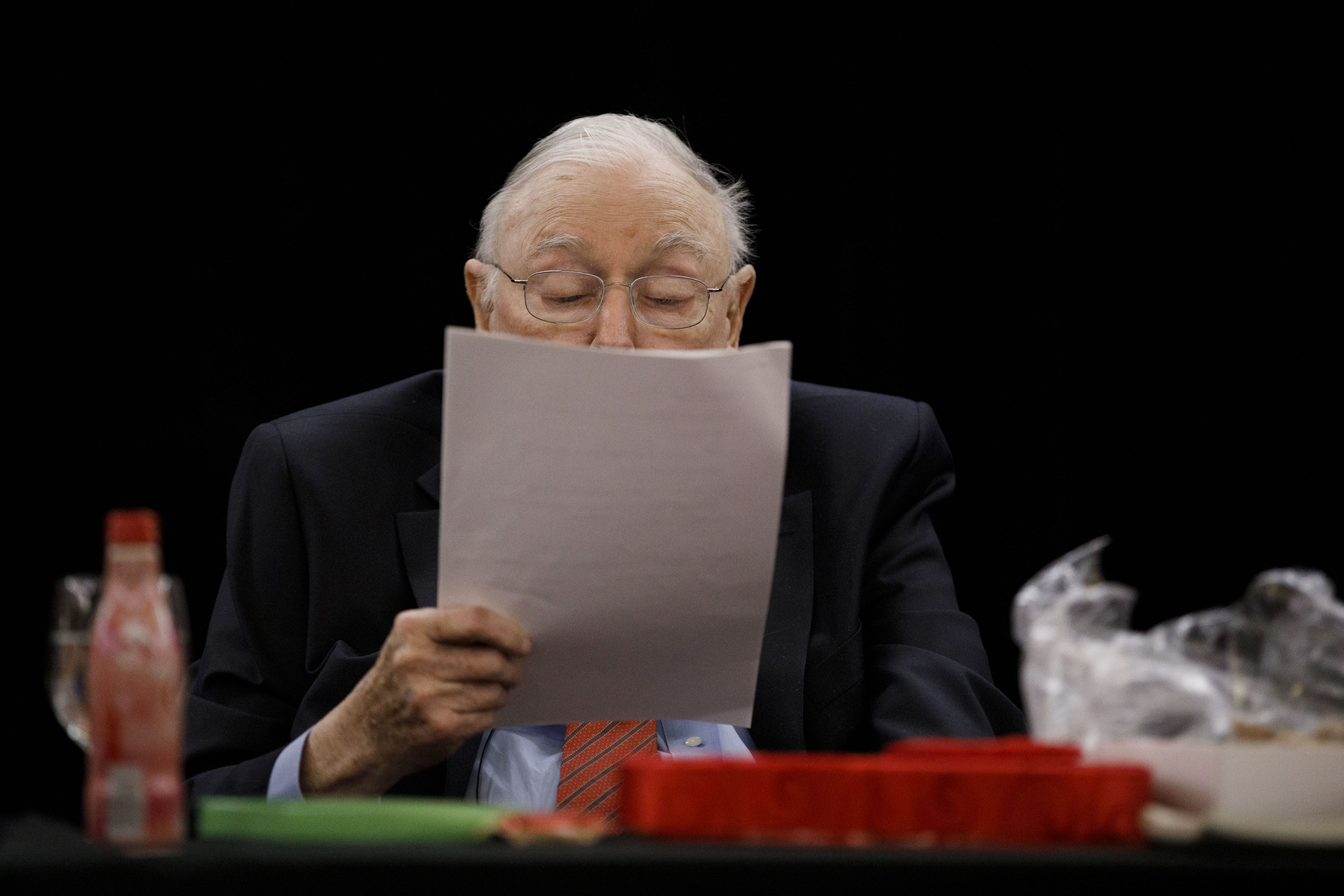 Los mensajes del multimillonario Charlie Munger que todo emprendedor debería leer