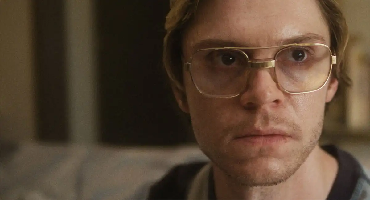 Prohíben venta de disfraz de Jeffrey Dahmer en eBay