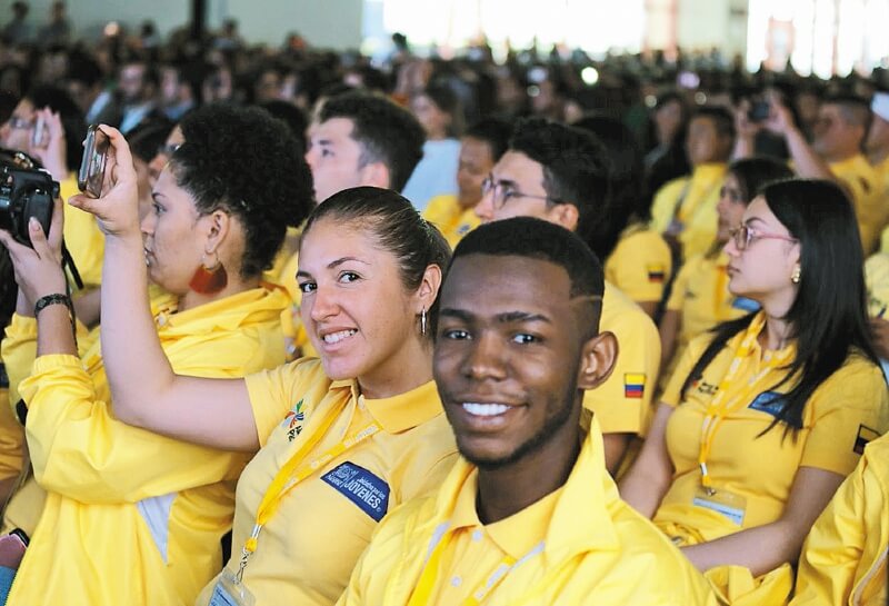 Emprender para combatir el desempleo juvenil