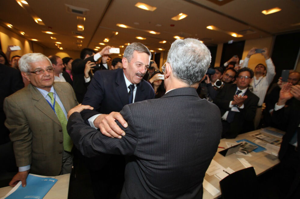 Así fue el reencuentro de Uribe con Plazas Vega