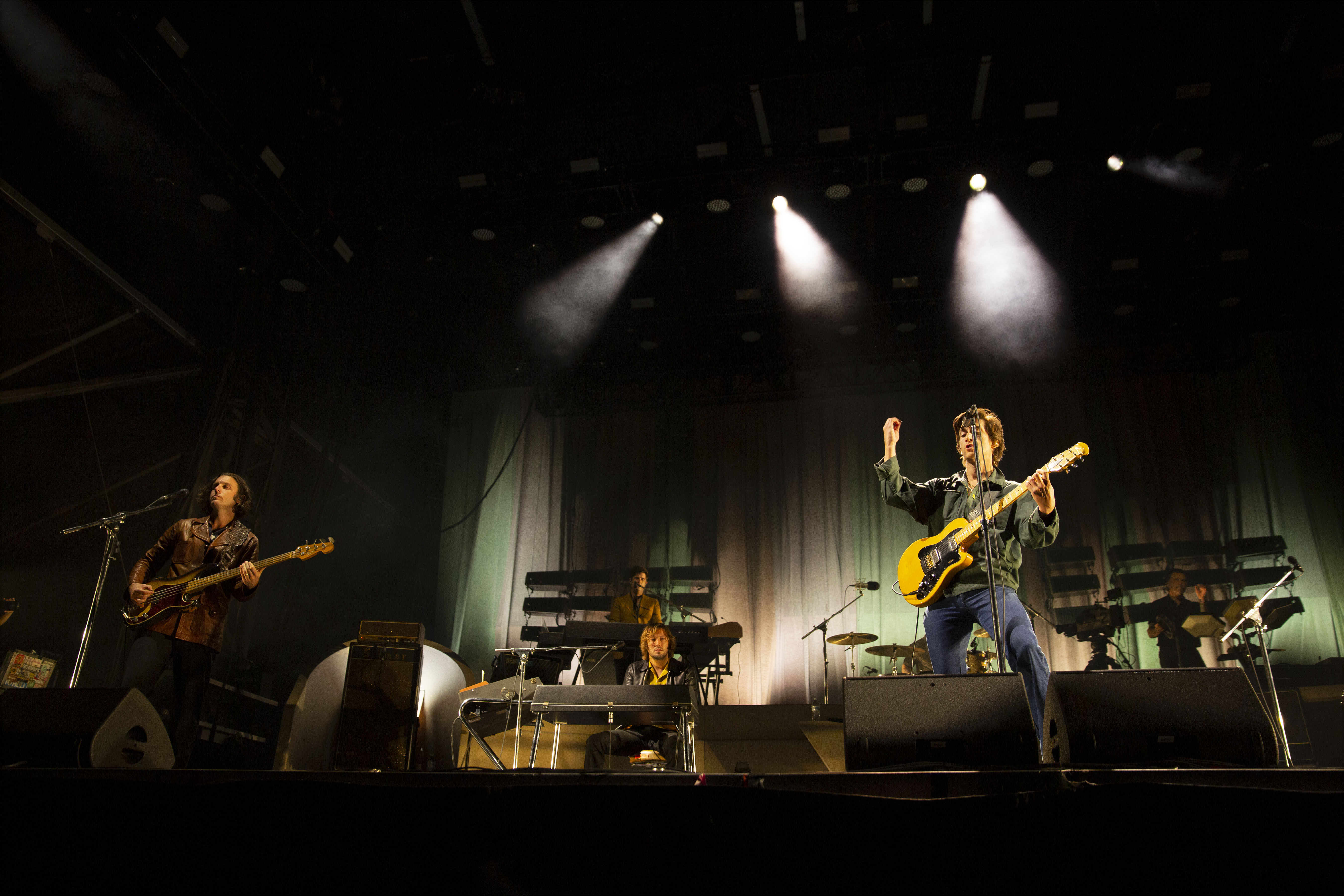 Arctic Monkeys, la teatralidad en forma de rock