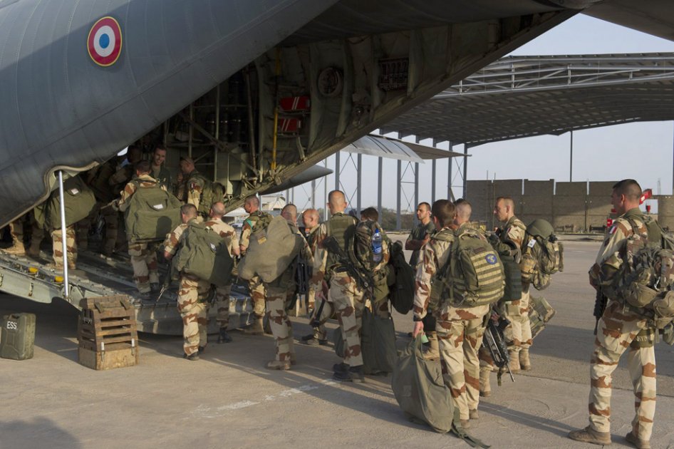 Rusia negocia venta de nueva partida de armas con Mali