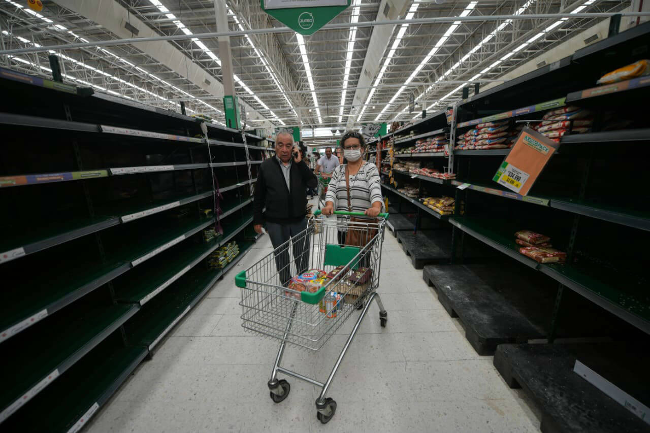 En imágenes: bogotanos se abastecen de cara al simulacro de aislamiento