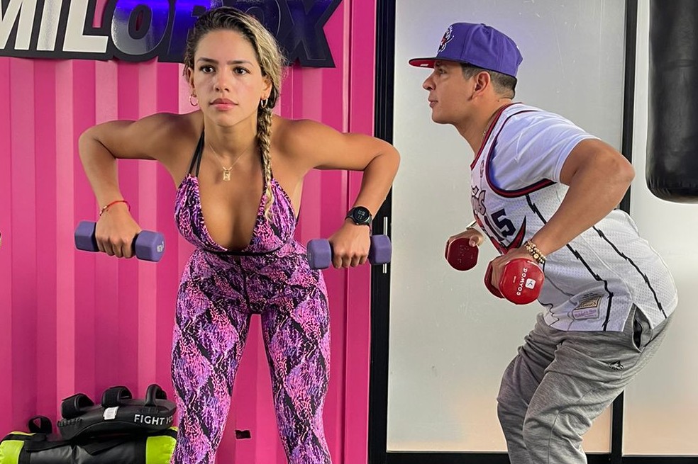 Realiza estos ejercicios en casa súper efectivos para tonificar tus brazos.