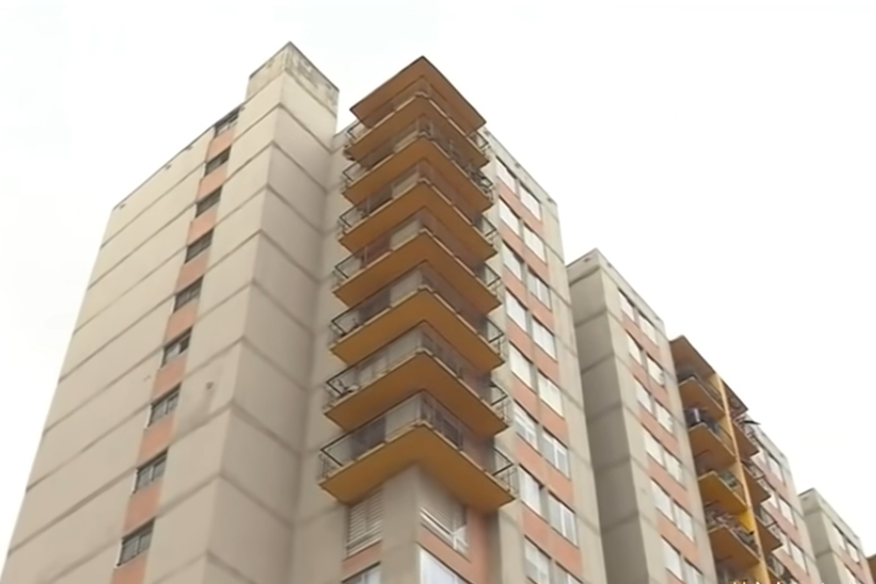 Pequeña de dos años murió tras caer de un edificio en el sur de Bogotá