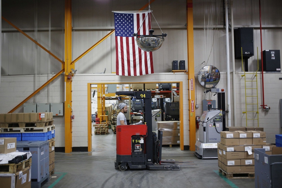 La economía de Estados Unidos creció menos de lo esperado y retrocede la inflación
