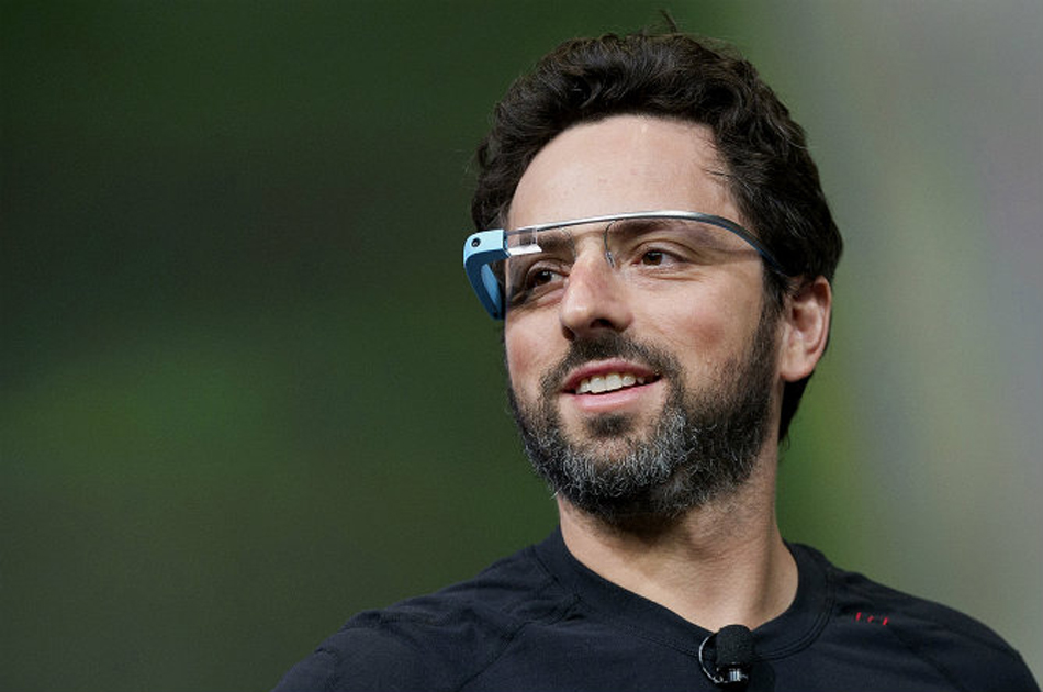 Facebook y Twitter presentaron aplicaciones para las gafas Google