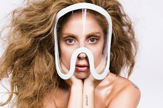 Lady Gaga confía su nuevo estilo a Louise Leconte, una joven diseñadora belga