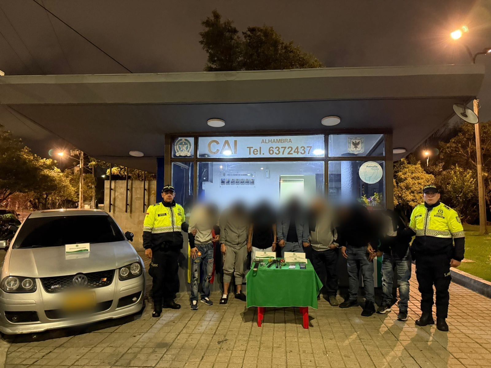 Capturan en Suba a siete hombres que intentaron robar una casa con escalera humana