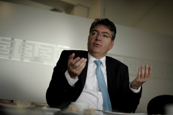 Conservadores exhortan a Minhacienda a inscribirse como precandidato presidencial