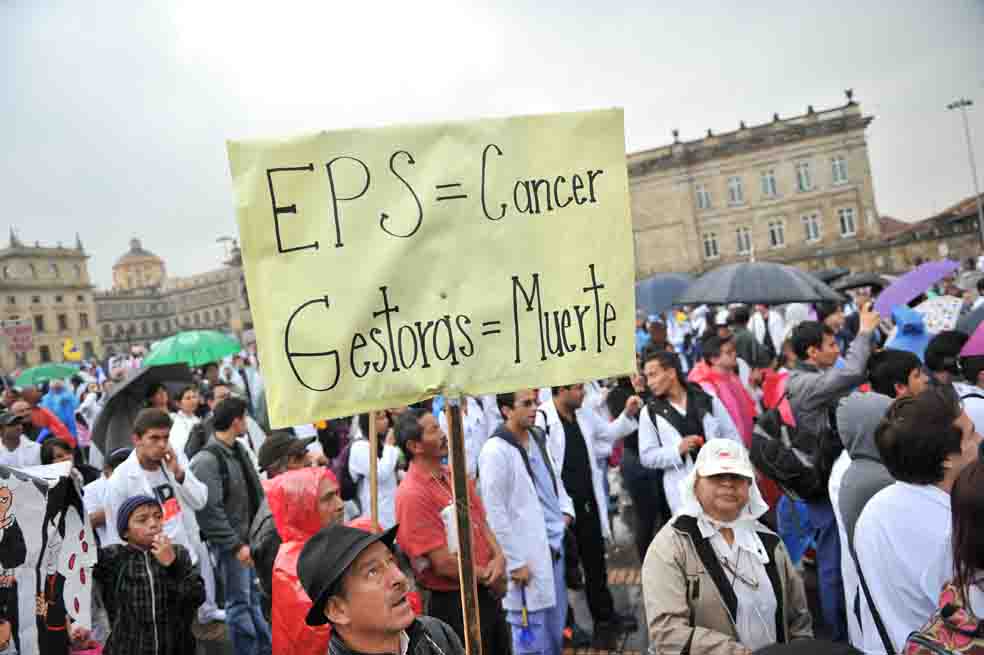 Inconformes con la salud en todas las regiones
