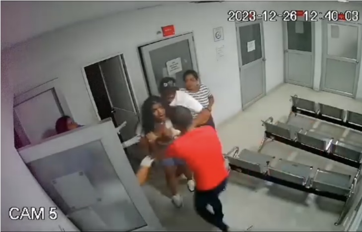 Personal médico fue golpeado por una familia en Santa Marta: ¿Qué sucedió?