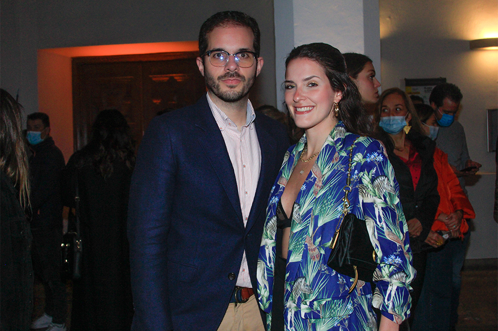 LANZAMIENTO DE MODA CON HISTORIA LA PRIMERA EXPOSICION DE MODA Y DE RECICLAJE TEXTIL INSPIRADA EN PIEZAS DE LAS COLECCIONES DEL MUSEO NACIONAL DE COLOMBIA DEL MUSEO DEL SIGLO XIX Y DEL ICANH