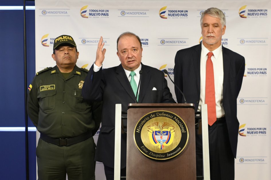 Luis Carlos Villegas, ministrio de Defensa, se reunió con el alcalde Enrique Peñalosa.