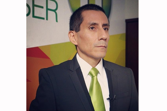 El senador Jimmy Chamorro Cruz.
