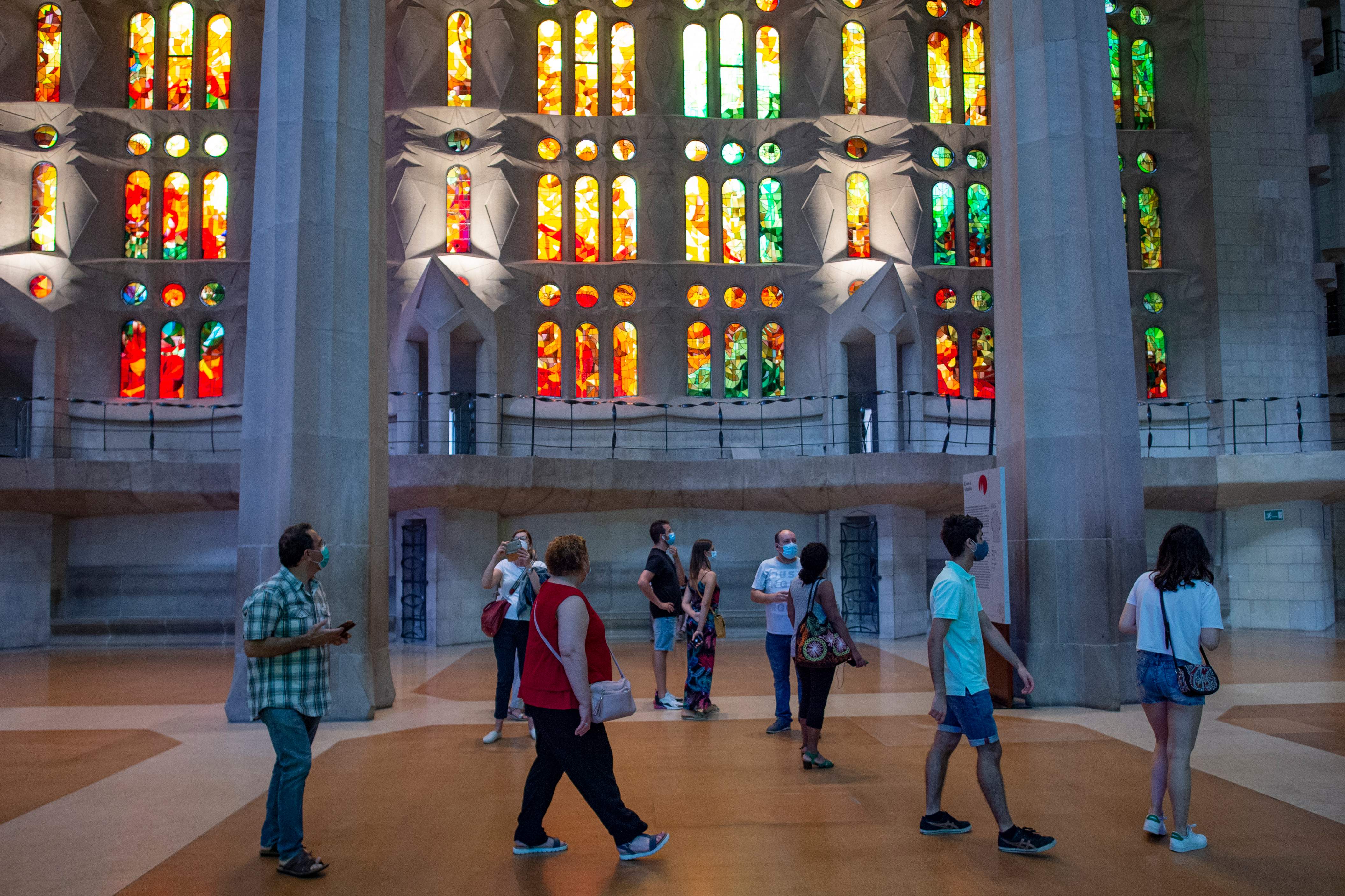 La Basílica de la Sagrada Familia volvió a abrir sus puertas tras más de tres meses.
