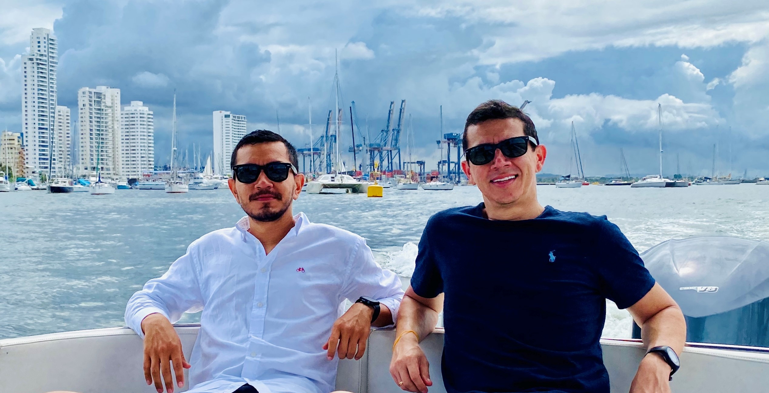 Los hermanos que transforman casas para ponerlas en plataformas de turismo