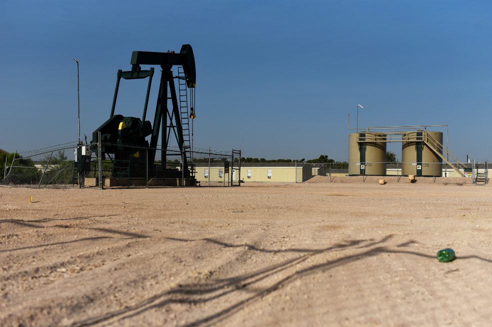 El petróleo subió tras reducirse stocks de EEUU