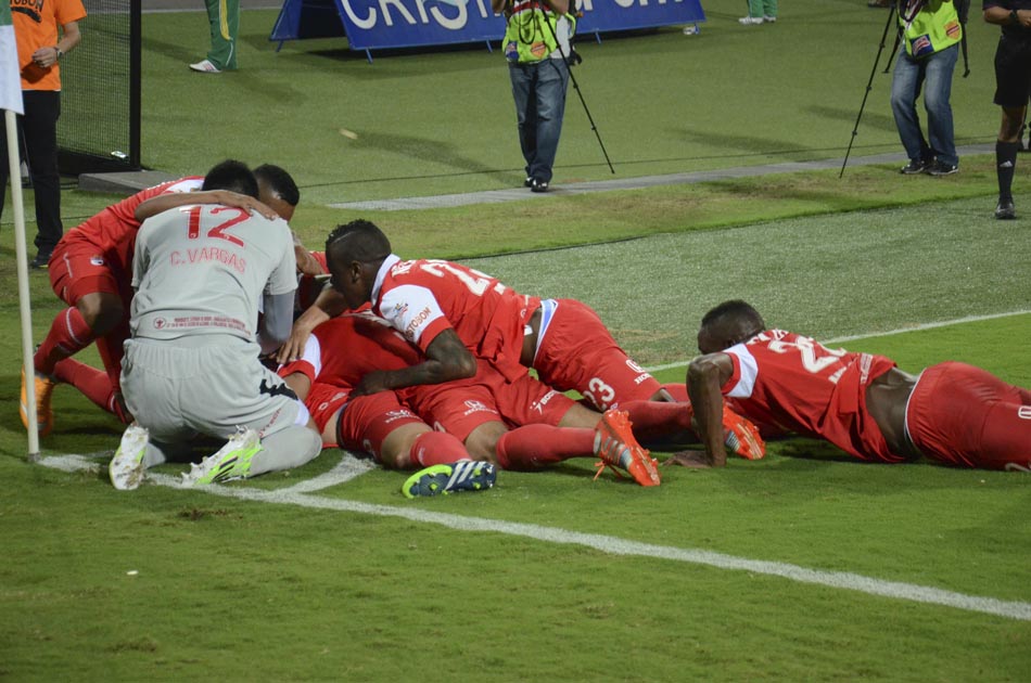Santa Fe venció a Nacional y es finalista de la Liga Postobón