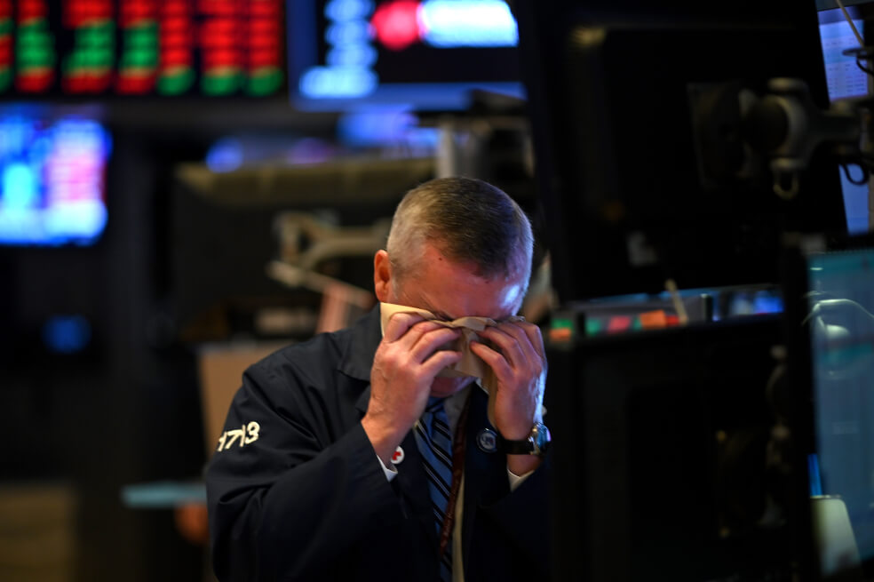Wall Street se derrumba y tiene su peor día desde 2008