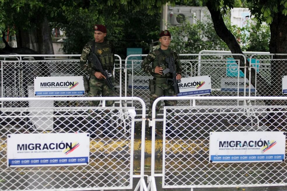 Expulsan venezolanos que integraban banda delincuencial en Transmilenio