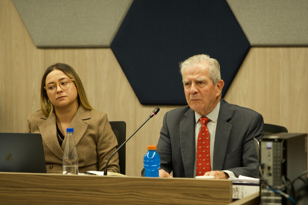 Reaparece general (r) Mario Montoya Uribe en audiencia de la JEP sobre falsos positivos