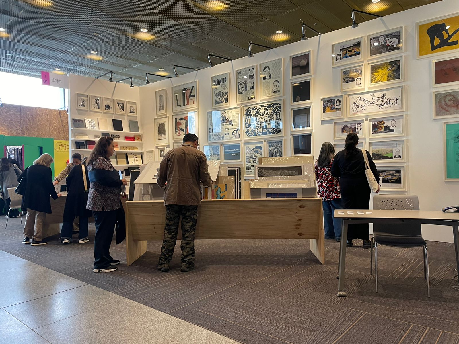 Diversas expresiones artísticas se han presentado en un formato de “feria boutique” que ha reunido secciones comerciales y no comerciales en cinco pisos de exhibición.