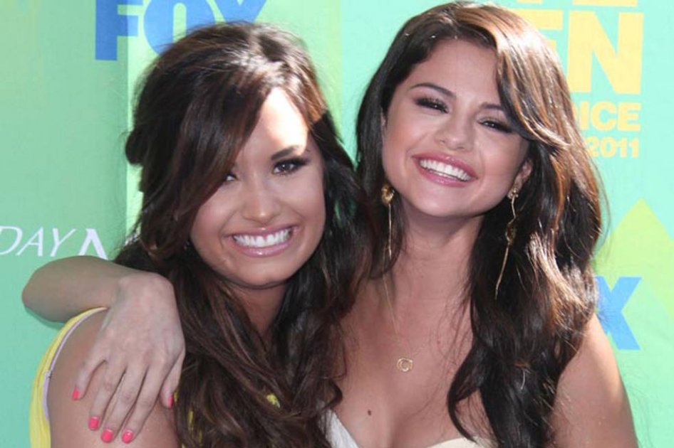 Demi Lovato y Selena Gomez.