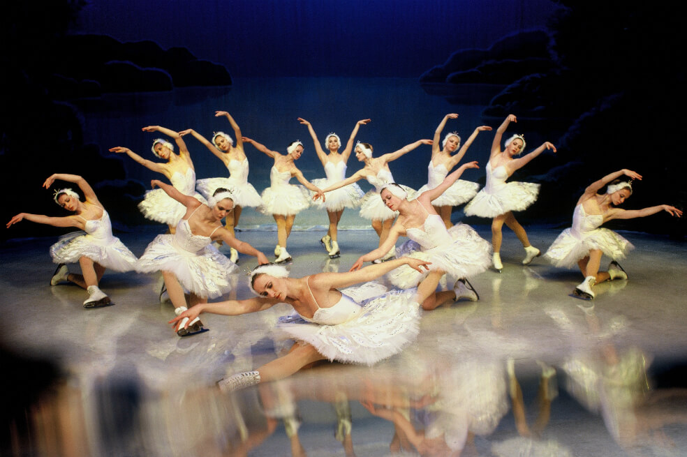 Este jueves se estrena ‘El lago de los cisnes’ sobre hielo en el Teatro Colón