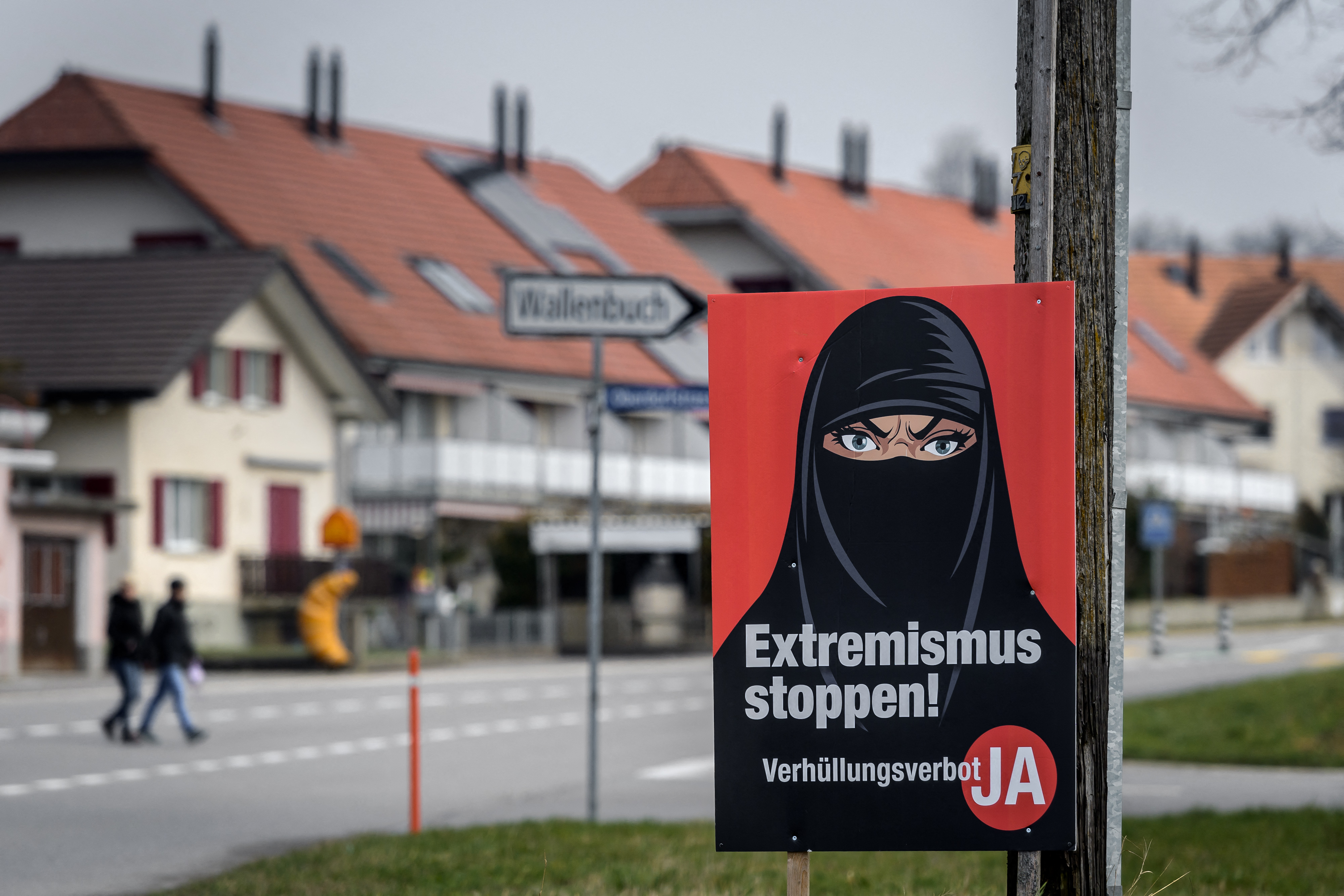 Suiza prohibirá el uso de la burka en lugares públicos