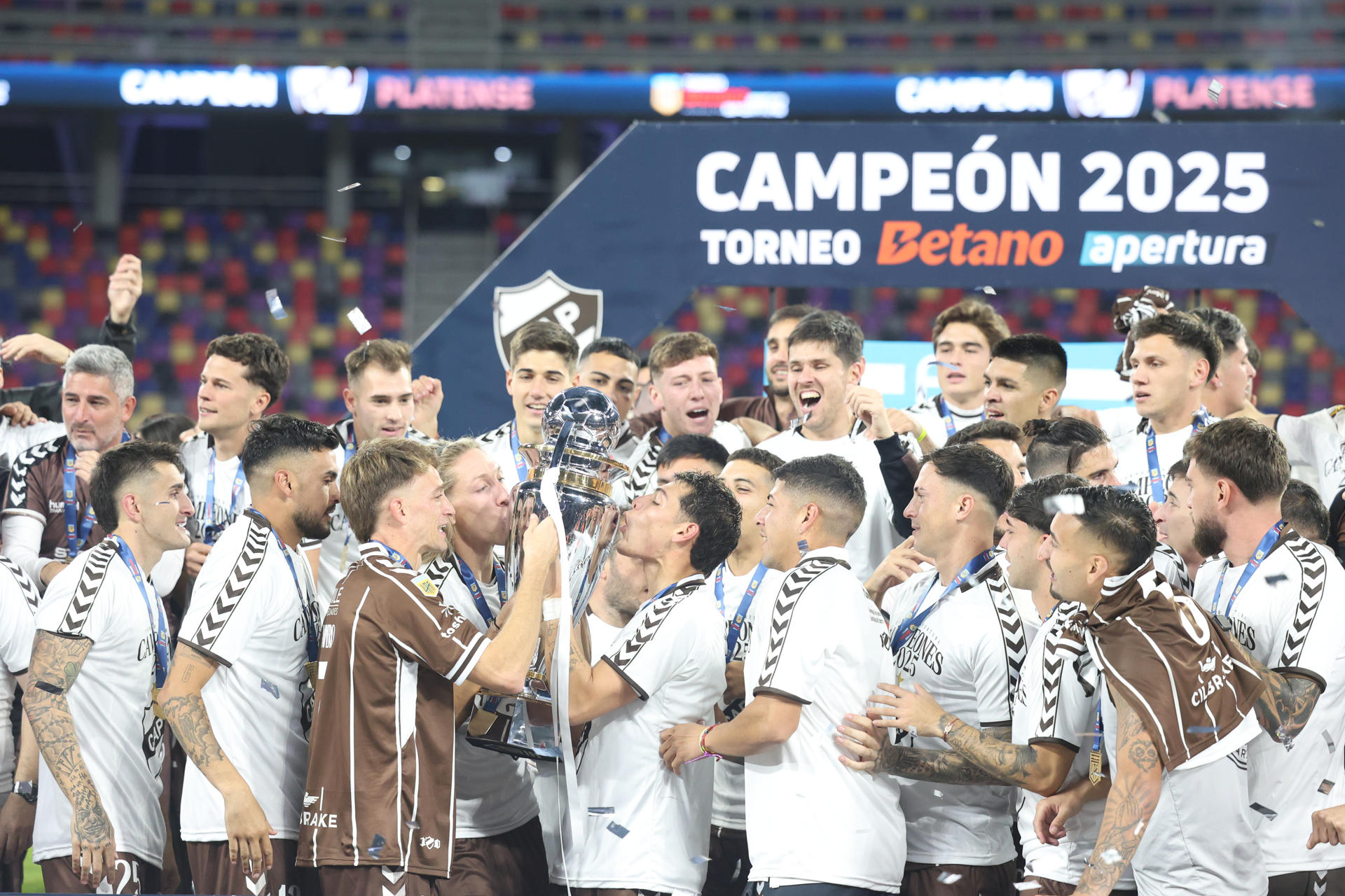 Platense hace historia en Argentina, es campeón por primera vez: emocionante video